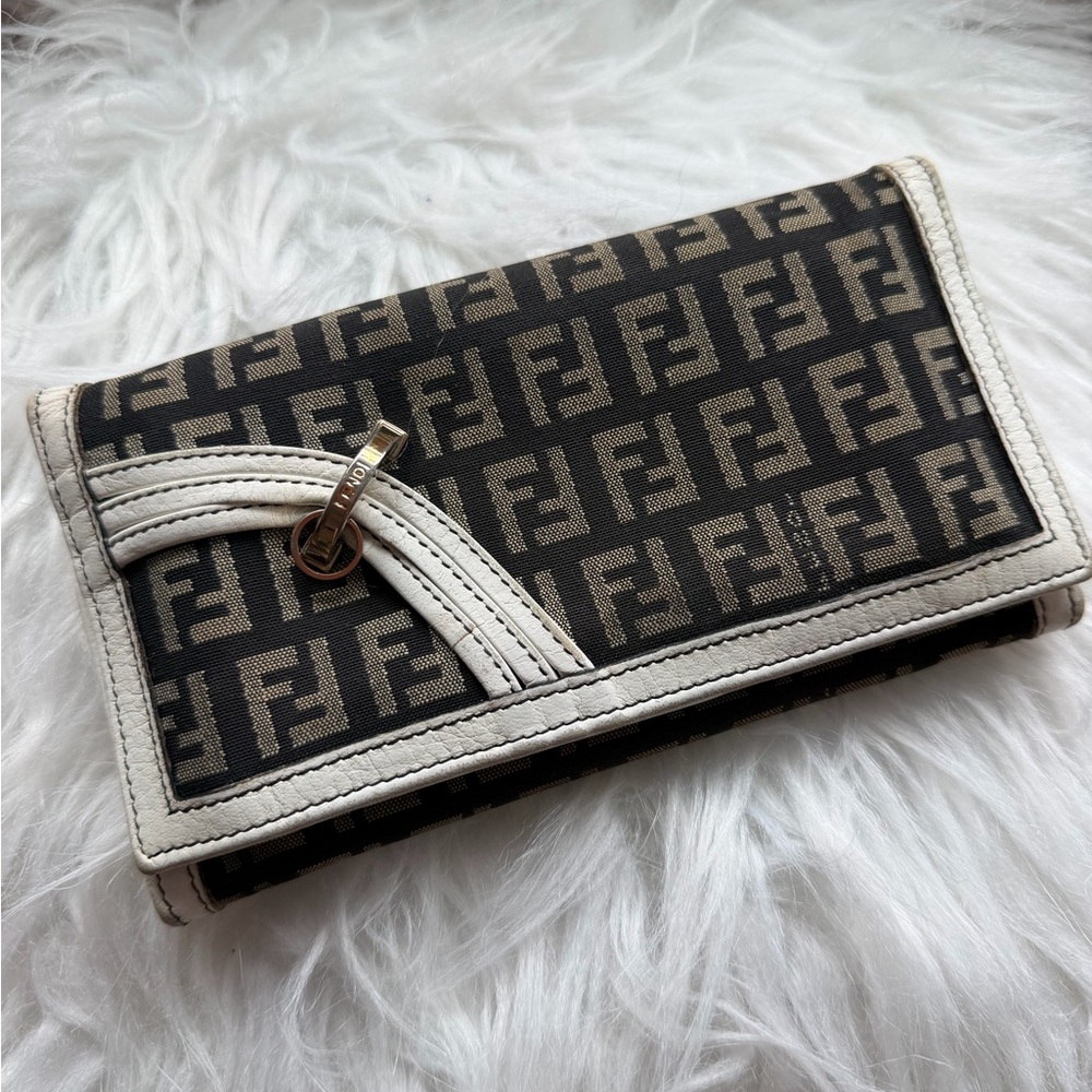 Fendi Black and White FF Monogram Continental Wallet - Picture 2 of 9